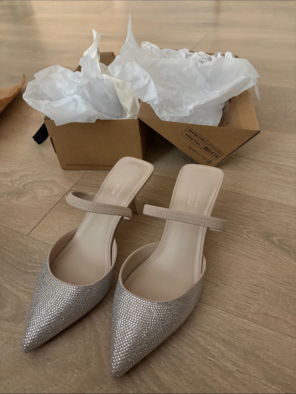 Women's Silver Pointed Toe Slip-On Mules